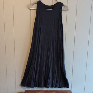 Time and Tru Charcoal Sleeveless Tunic